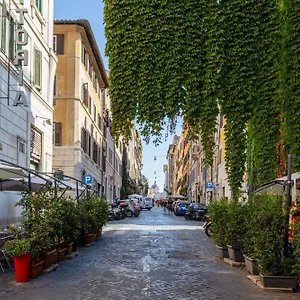 domus-luxury-suite.it-romehotels.com/